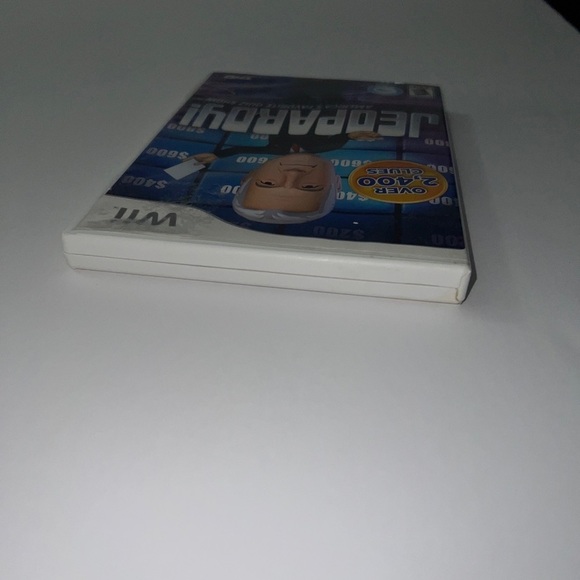 Jeopardy (Nintendo Wii, 2010) Disc & Case * TESTED * - Picture 9 of 10
